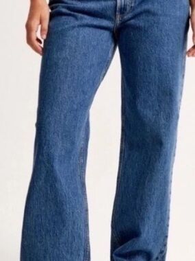Abercrombie & Fitch The Baggy Low Rise Jeans in Medium Blue